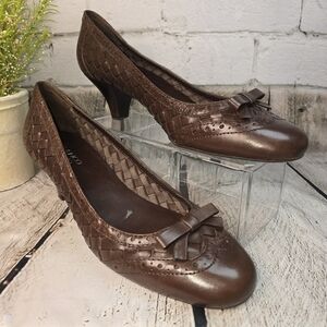 FRANCO SARTO WOVEN BROWN LEATHER PUMPS KITTEN HEELS ROUND TOE WOMENS 10